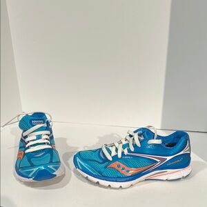 Saucony Blue and Orange Sneakers with Breathable Mesh and Cushioned Sole